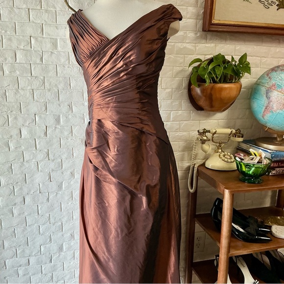 Symphony of Venus Liquid Metallic Copper Ornately Ruched Gathered Bodice Gown - Picture 8 of 17
